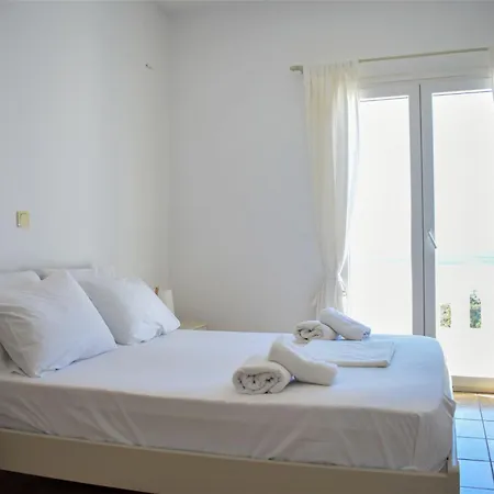 Maniati Chrissi Ammos Agios Petros (Andros)