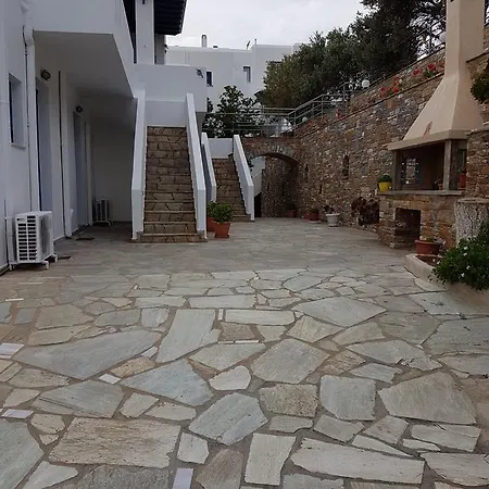 Maniati Apartment *
